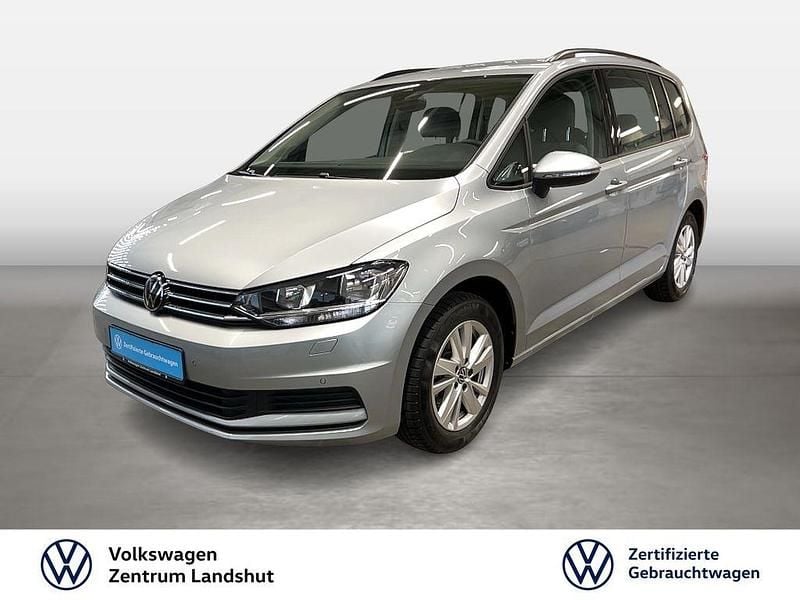 Oyster silver Gebraucht 2024 VW Touran Comfortline Van / Kleinbus | 28.720 € (Superpreis) - Bild 1/2