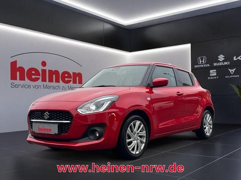 Rot Gebraucht 2022 Suzuki Swift Comfort Kleinwagen | 13.499 € (Guter Preis) - Bild 1/4