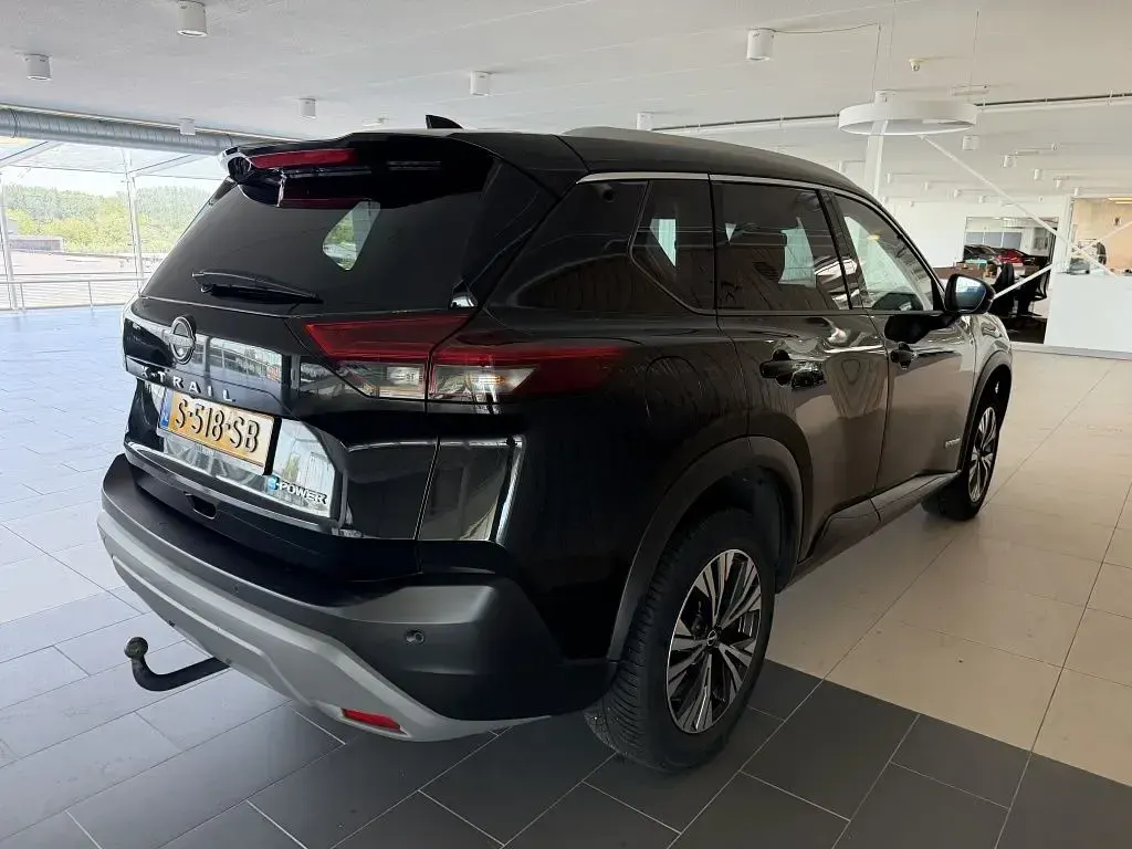 Gebraucht Nissan X-Trail N-Connecta 158 PS (116 kW) 2023 Schwarz SUV