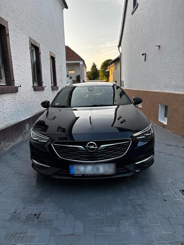Gebraucht Opel Insignia 170 PS (125 kW) 2018 Blau Kombi