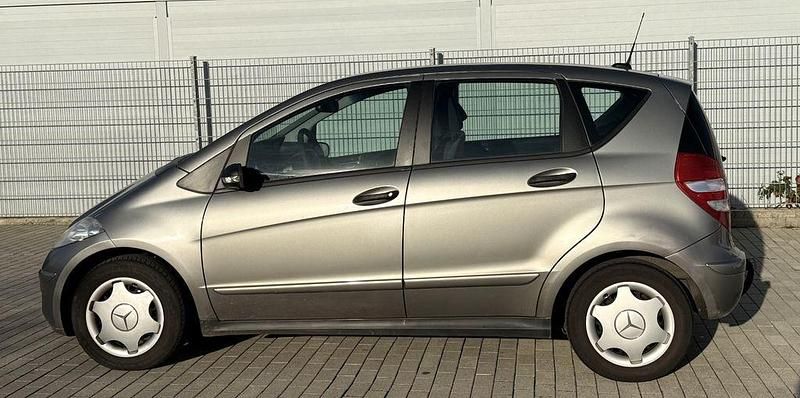 Gebraucht Mercedes A180 109 PS (80 kW) 2007 Grau Limousine