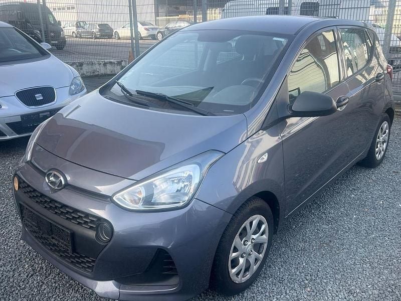Gebraucht Hyundai i10 Classic 67 PS (49 kW) 2017 Kleinwagen