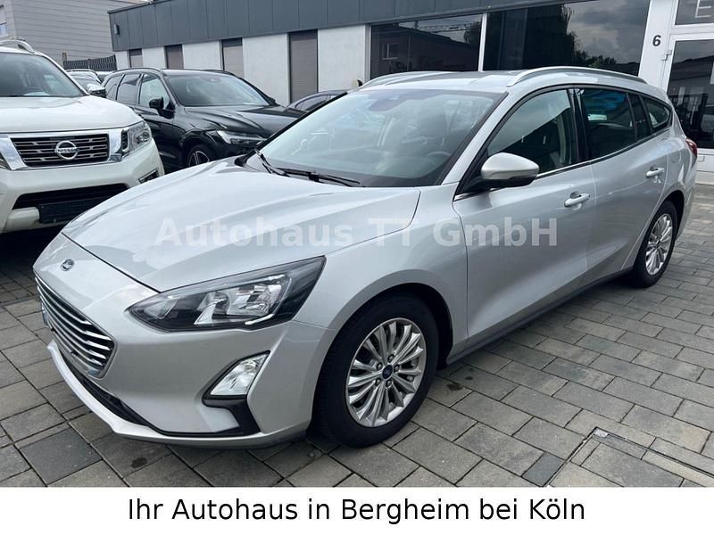 Używany Ford Focus Titanium 120 KM (88 kW) 2020 Srebrny Kombi