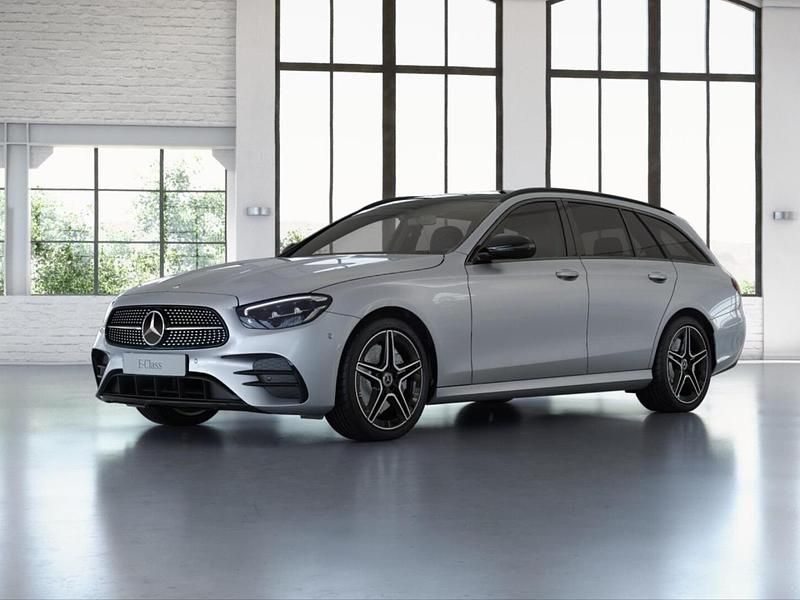 Hightechsilber metallic metallic Gebraucht 2022 Mercedes E300 AMG Kombi | 40.760 € (Guter Preis) - Bild 1/4
