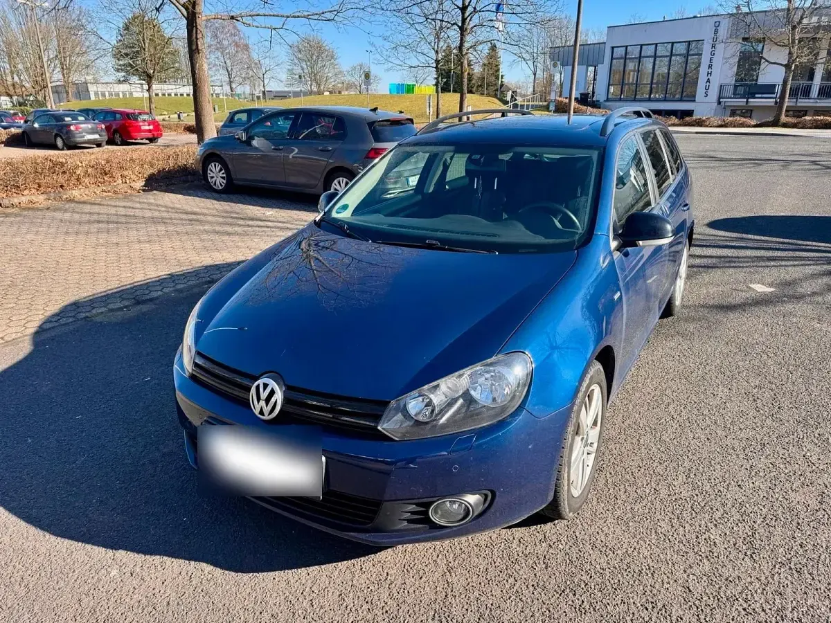 Gebraucht VW Golf VII Match 85 PS (62 kW) 2013 Blau Kombi