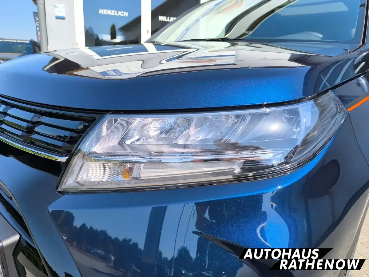 Neu Suzuki Vitara Comfort+ 129 PS (94 kW) 2026 Sphere blue pearl metallic / c SUV