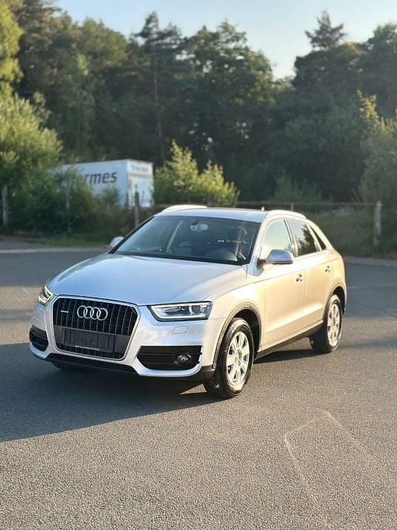 Silber Gebraucht 2013 Audi Q3 Sport SUV | 9.900 € (Superpreis) - Bild 1/4