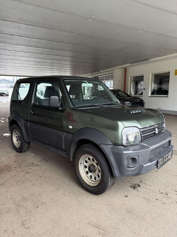 Gebraucht Suzuki Jimny Comfort 84 PS (61 kW) 2015 Grün SUV