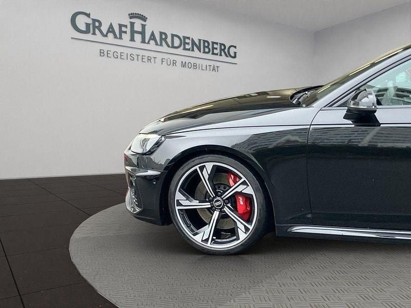 Gebraucht Audi RS4 Ambiente 450 PS (330 kW) 2021 Mythosschwarz metallic Kombi