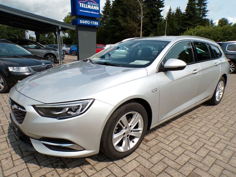 Silber Gebraucht 2020 Opel Insignia Innovation Kombi | 17.990 € (Fairer Preis) - Bild 1/4