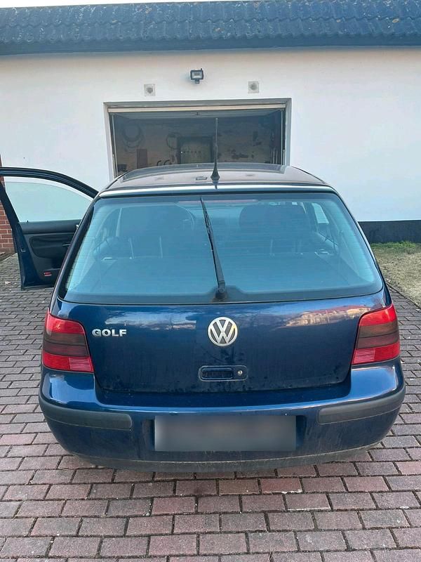 Gebraucht VW Golf IV 75 PS (55 kW) 2001 Blau Limousine