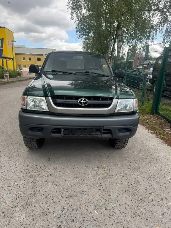 Gebraucht Toyota HiLux 102 PS (75 kW) 2004 Grün Pickup