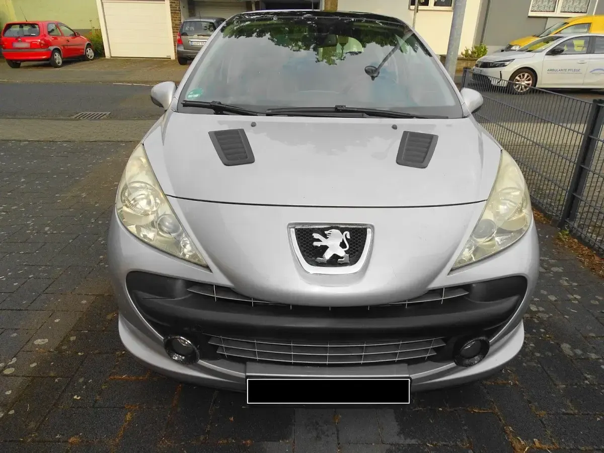 Gebraucht Peugeot 207 150 PS (110 kW) 2007 Silber Limousine