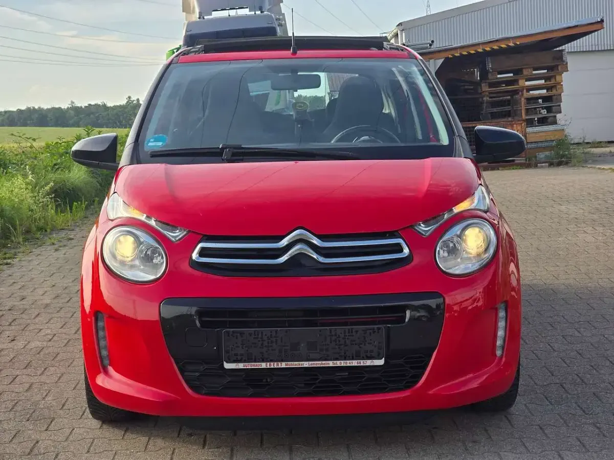Gebraucht Citroën C1 Shine 82 PS (60 kW) 2016 Zu lackieren rot 3p0/ Kleinwagen