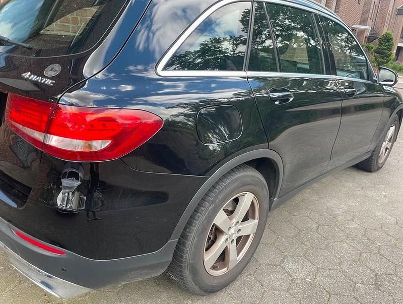 Schwarz Gebraucht 2016 Mercedes 170 SUV | 20.000 € - Bild 1/4