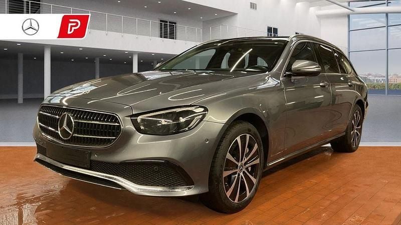 Gebraucht Mercedes E300 306 PS (225 kW) 2022 Grau Limousine