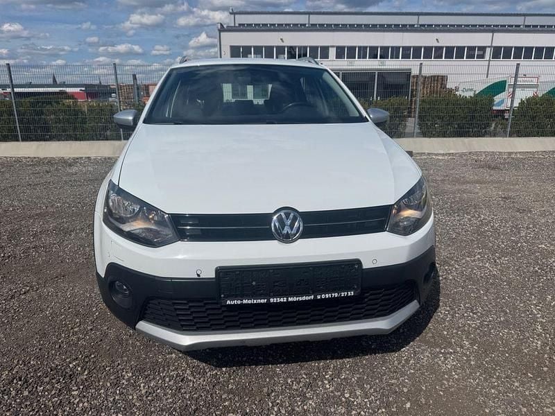 Weiß Gebraucht 2015 VW Polo Cross Kleinwagen | 7.400 € (Fairer Preis) - Bild 1/4