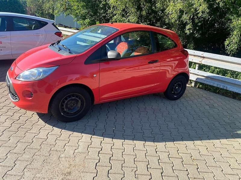 Rot Gebraucht 2009 Ford Ka Trend Kleinwagen | 2.700 € (Fairer Preis) - Bild 1/1