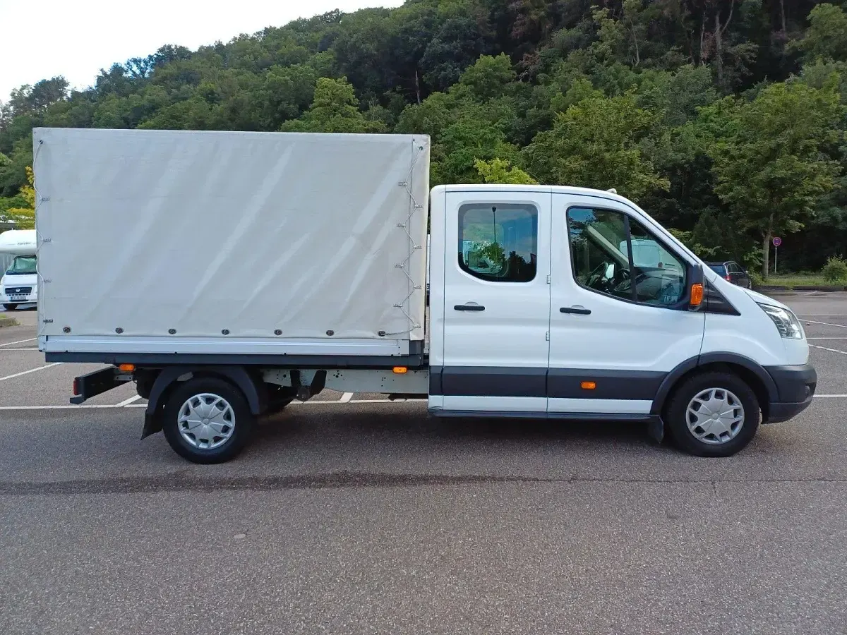Używany Ford Transit 131 KM (96 kW) 2020 Biały Sedan/Limuzyna