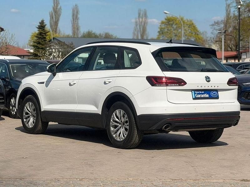 Gebraucht VW Touareg 231 PS (169 kW) 2019 Pure white SUV