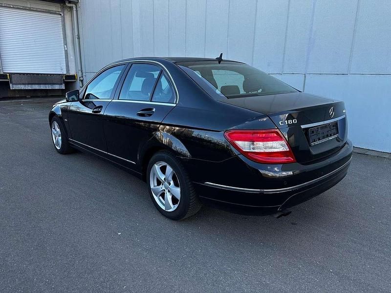 Gebraucht Mercedes C180 Elegance 156 PS (114 kW) 2008 Obsidianschwarz Limousine
