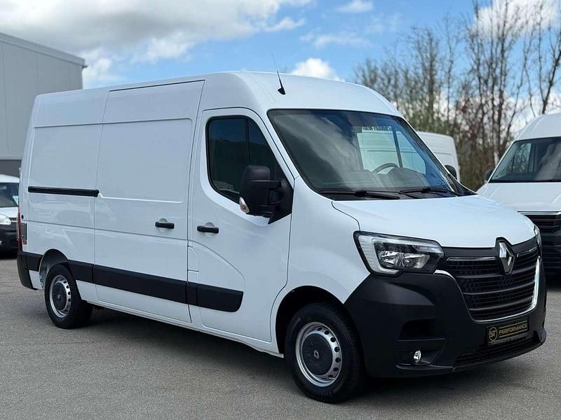 Second-hand Renault Master 135 CP (99 kW) 2020 Alb Monovolum