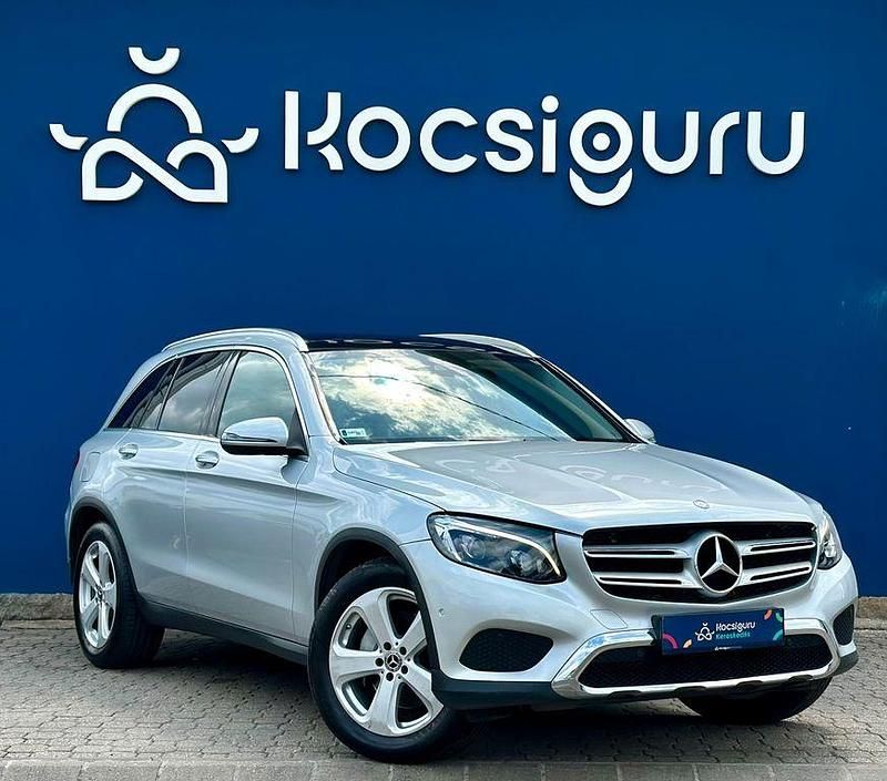 Silber Gebraucht 2016 Mercedes GLC250 SUV | 23.049 € (Superpreis) - Bild 1/4