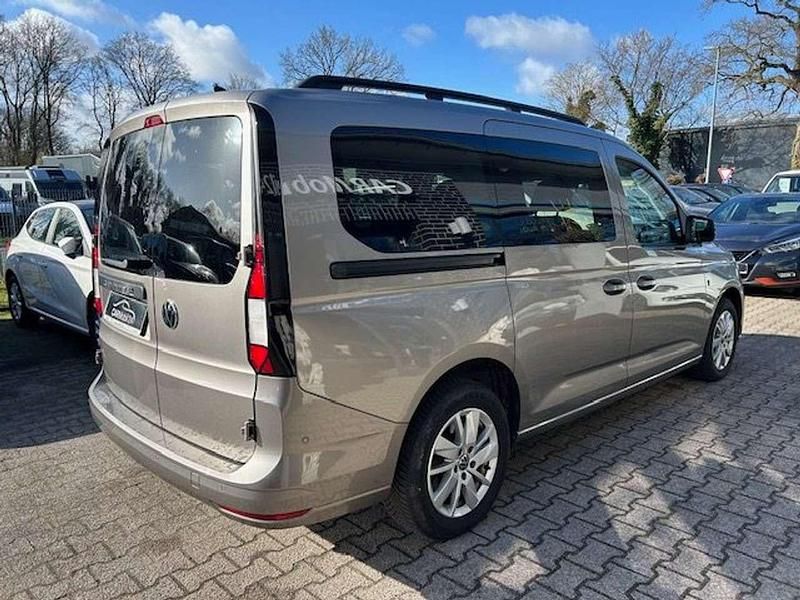 Gebraucht VW Caddy Maxi Life 122 PS (89 kW) 2024 Mojavebeige Van / Kleinbus