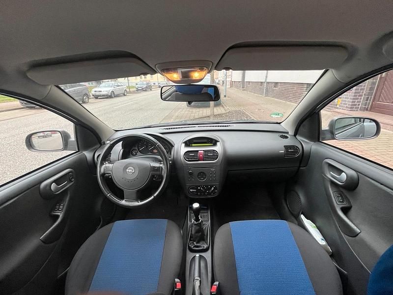 Gebraucht Opel Corsa 60 PS (44 kW) 2004 Grau Kleinwagen