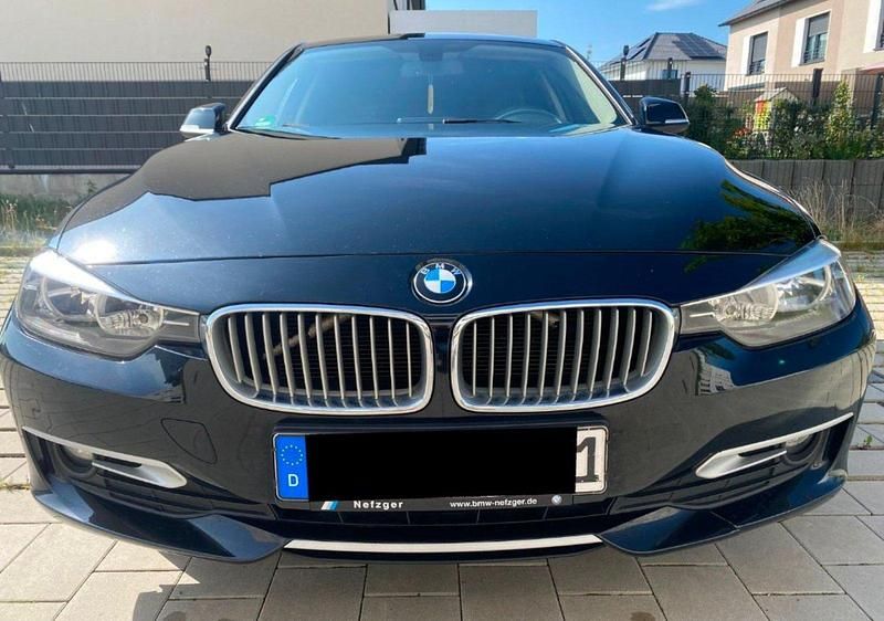 Schwarz Gebraucht 2013 BMW 320 Kombi | 7.490 € (Guter Preis) - Bild 1/4