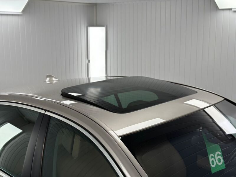 Gebraucht BMW 750 408 PS (300 kW) 2010 Beige Limousine