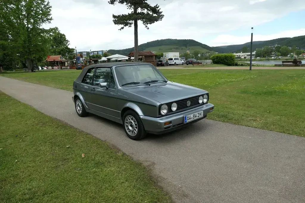 Gebraucht VW Golf Cabriolet 72 PS (52 kW) 1989 Grau Cabrio