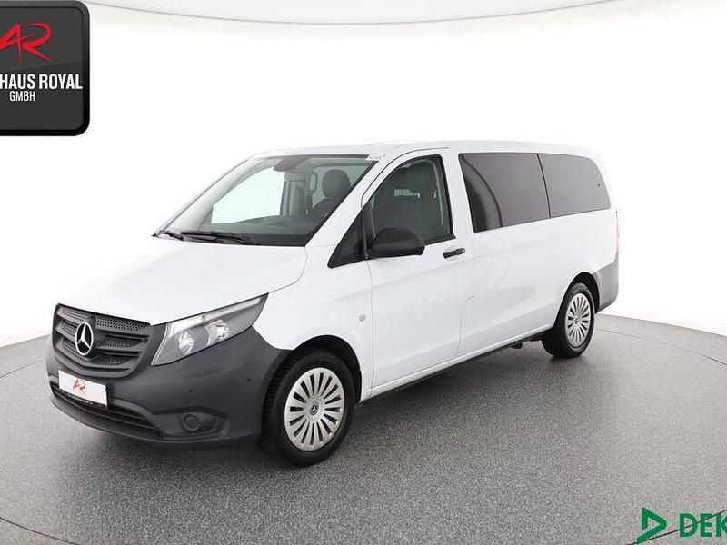 Weiss Gebraucht 2022 Mercedes Vito Van / Kleinbus | 31.380 € (Fairer Preis) - Bild 1/4