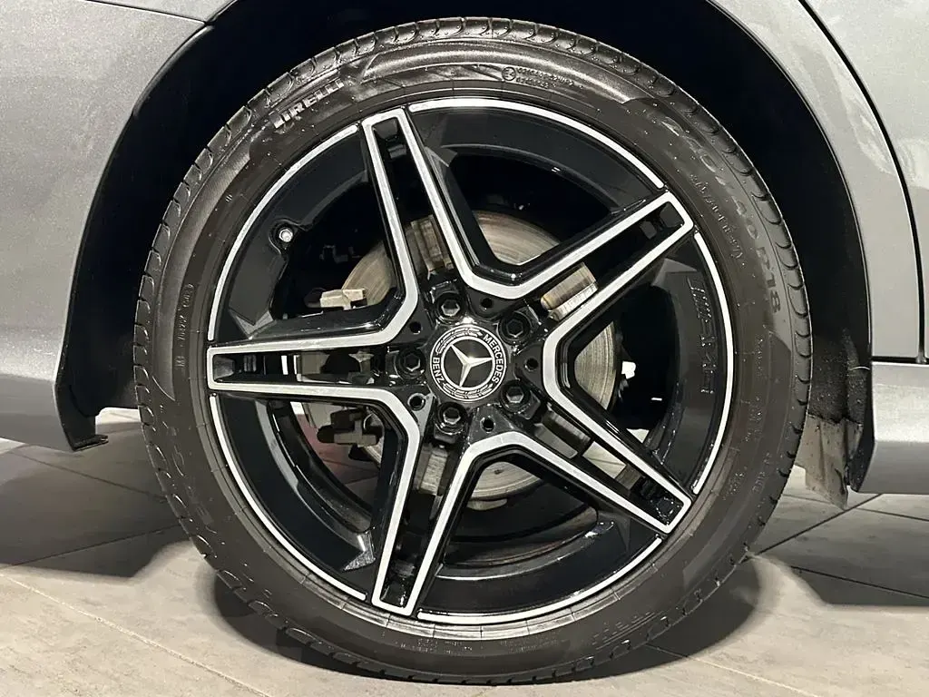 Gebraucht Mercedes C300e AMG line 306 PS (225 kW) 2020 Grau Limousine