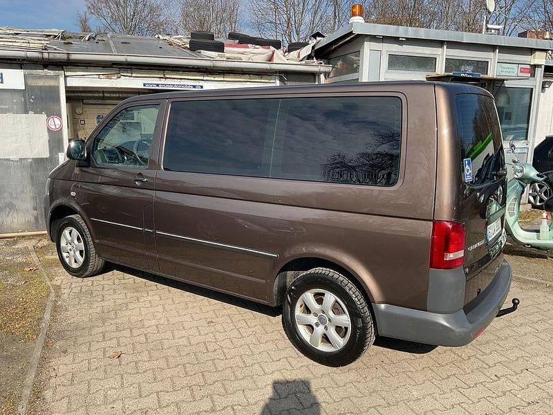 Gebraucht VW T5 136 PS (100 kW) 2012 Braun Van