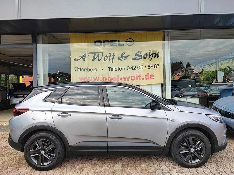 Silber Gebraucht 2021 Opel Grandland X Design Edition SUV | 18.490 € (Superpreis) - Bild 1/4