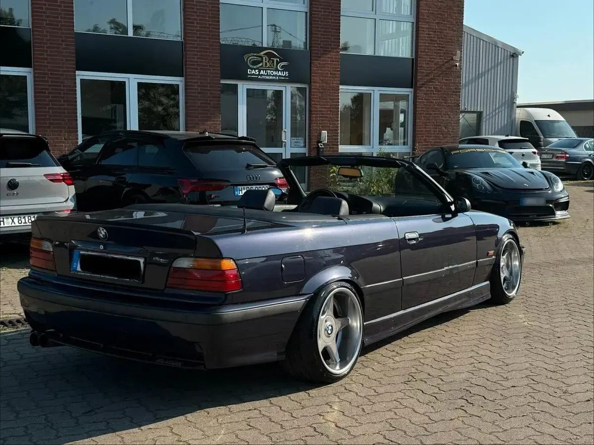 Gebraucht BMW 320 Cabriolet 150 PS (110 kW) 1996 Violet Cabrio