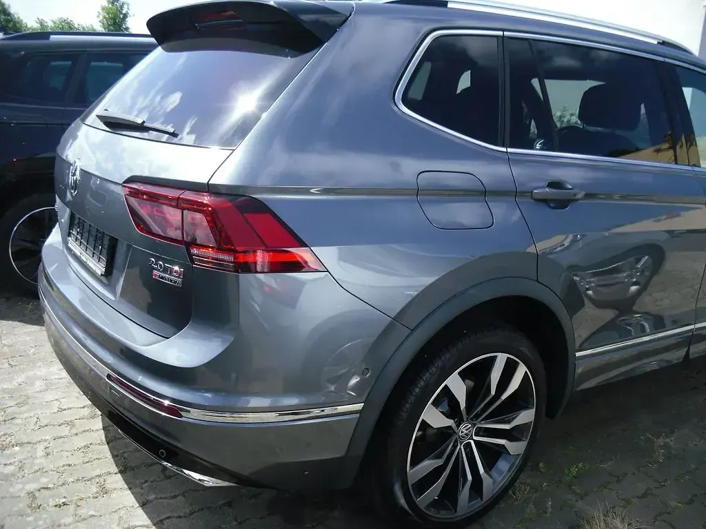 Gebraucht VW Tiguan Allspace R-line 190 PS (139 kW) 2019 Grau SUV