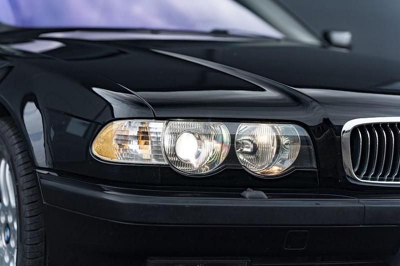 Gebraucht BMW 740 286 PS (210 kW) 2001 Schwarz Limousine