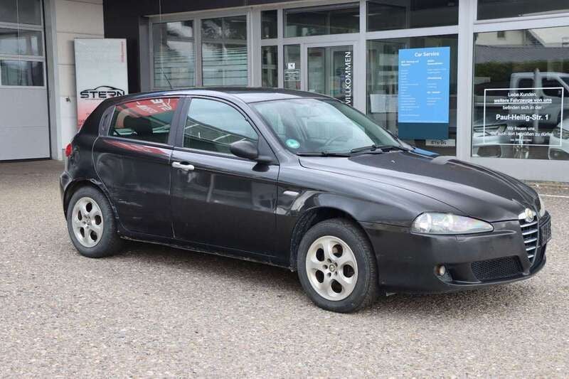 Schwarz Gebraucht 2006 Alfa Romeo 147 Kleinwagen | 390 € (Superpreis) - Bild 1/4