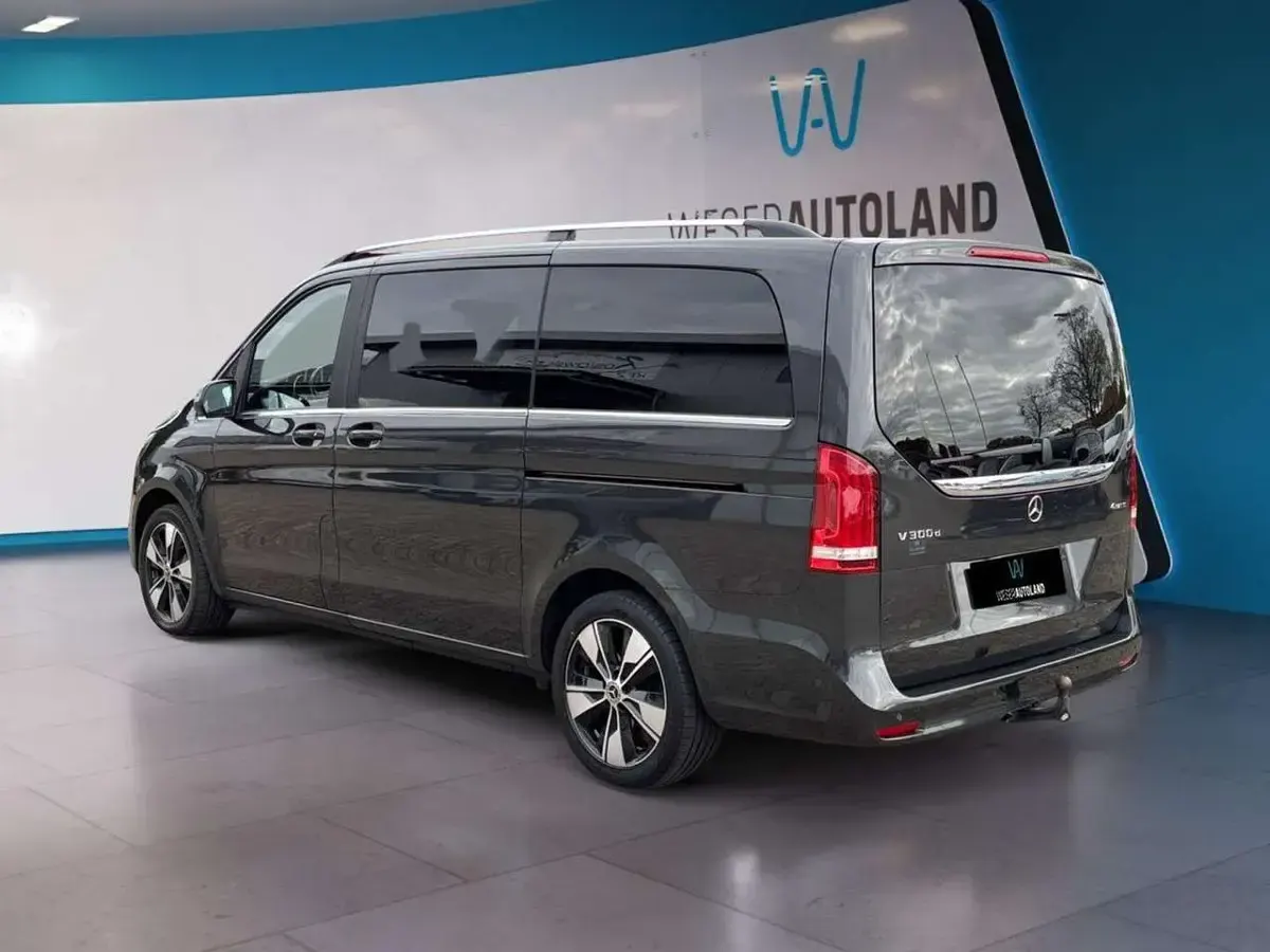 Gebraucht Mercedes V300 Avantgarde Edition 237 PS (174 kW) 2021 Lackfarbe graphitgrau metallic dunkel mb 7831 Van / Kleinbus