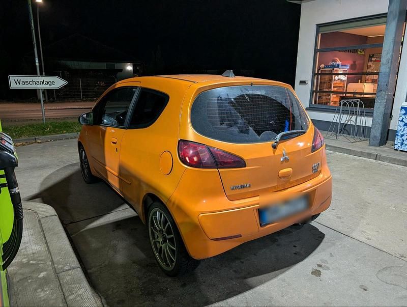 Orange Gebraucht 2007 Mitsubishi Colt Kleinwagen | 2.500 € (Fairer Preis) - Bild 1/4
