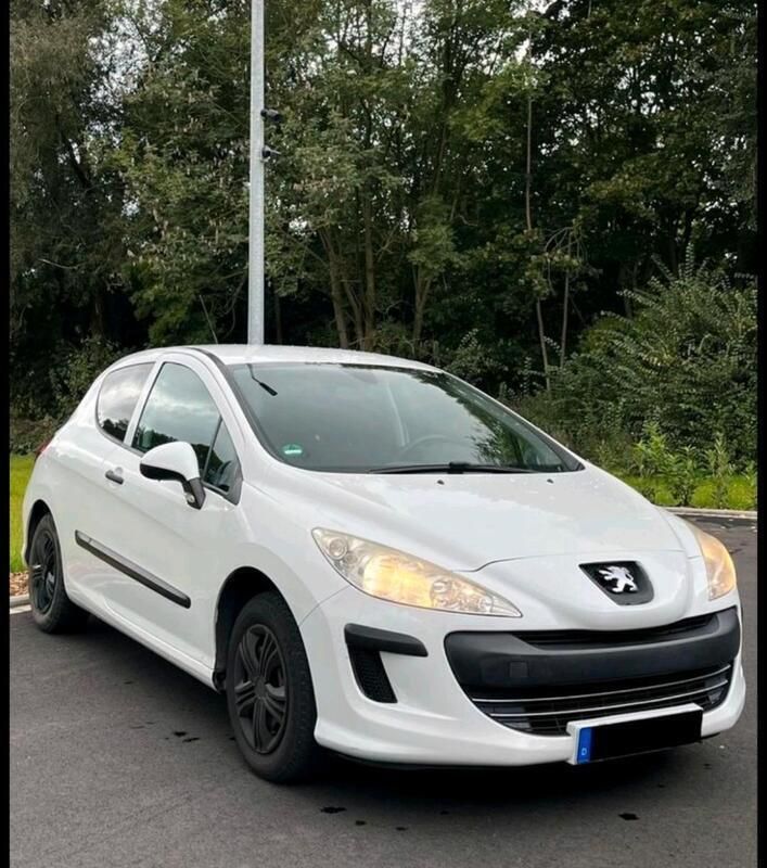 Weiß Gebraucht 2010 Peugeot 308 Limousine | 2.500 € - Bild 1/4