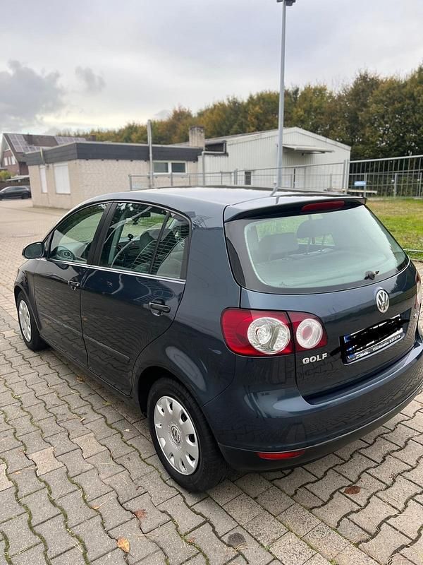 Gebraucht VW Golf IV 106 PS (77 kW) 2005 Blau Kleinwagen