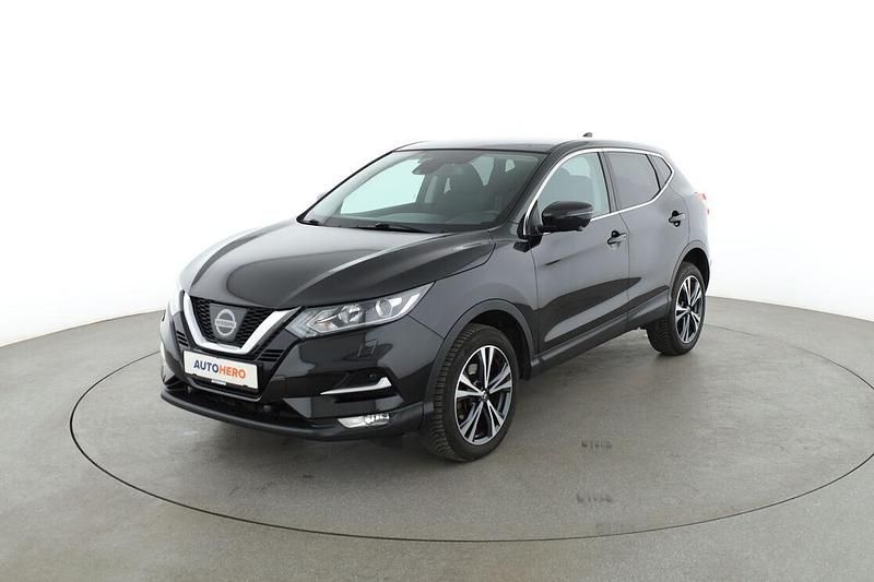 Schwarz Gebraucht 2017 Nissan Qashqai N-Connecta SUV | 15.670 € (Fairer Preis) - Bild 1/3