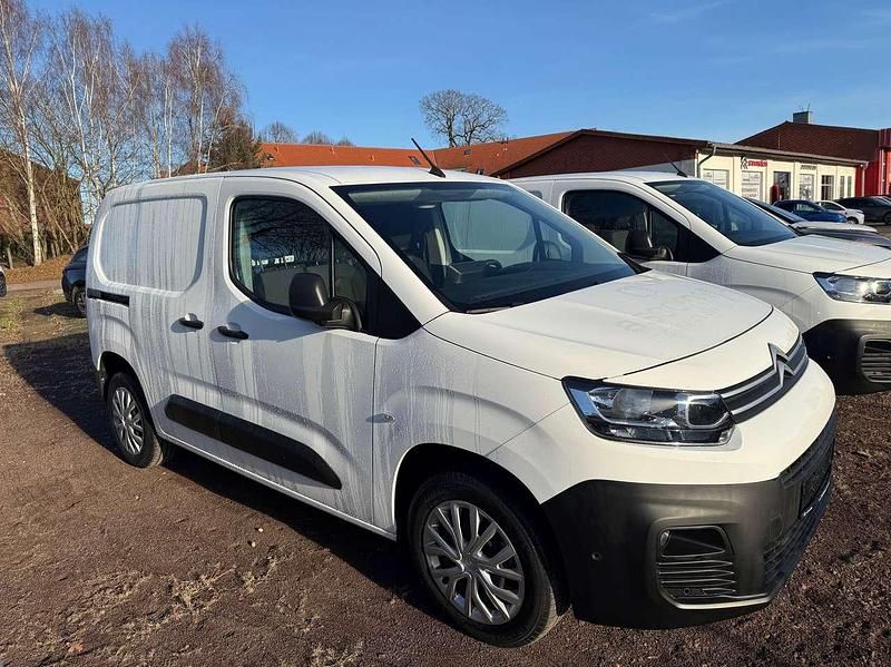 Gebraucht Citroën Berlingo 110 PS (80 kW) 2021 Polarweiß Van / Kleinbus