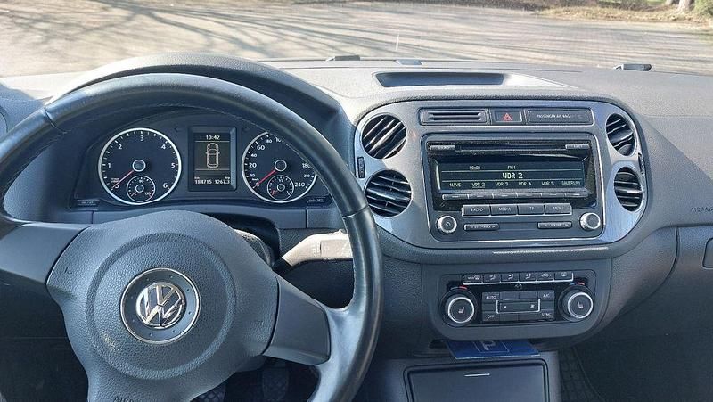 Gebraucht VW Tiguan Trendline 140 PS (102 kW) 2012 Grün SUV