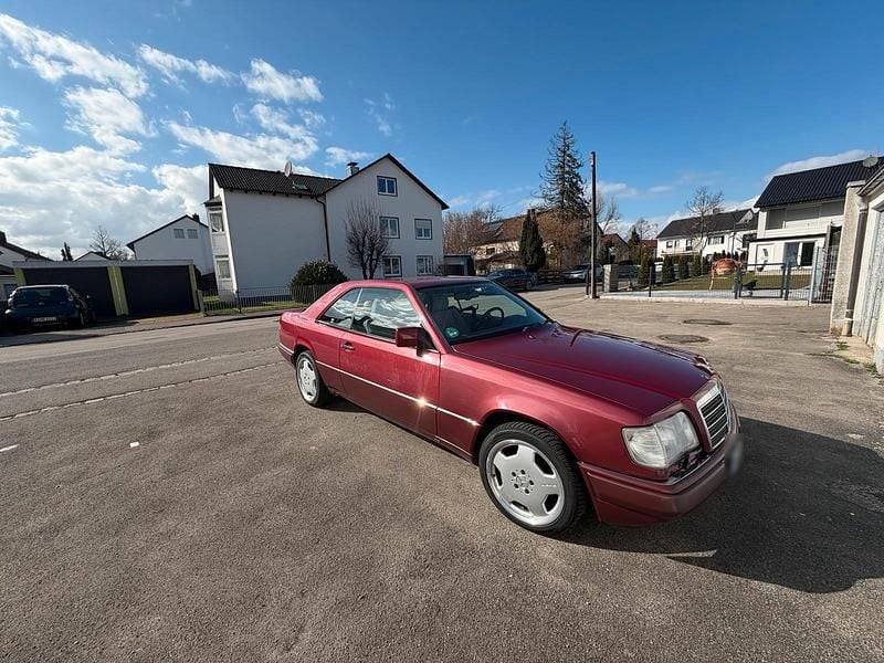 Gebraucht Mercedes E320 220 PS (161 kW) 1994 Rot Coupé