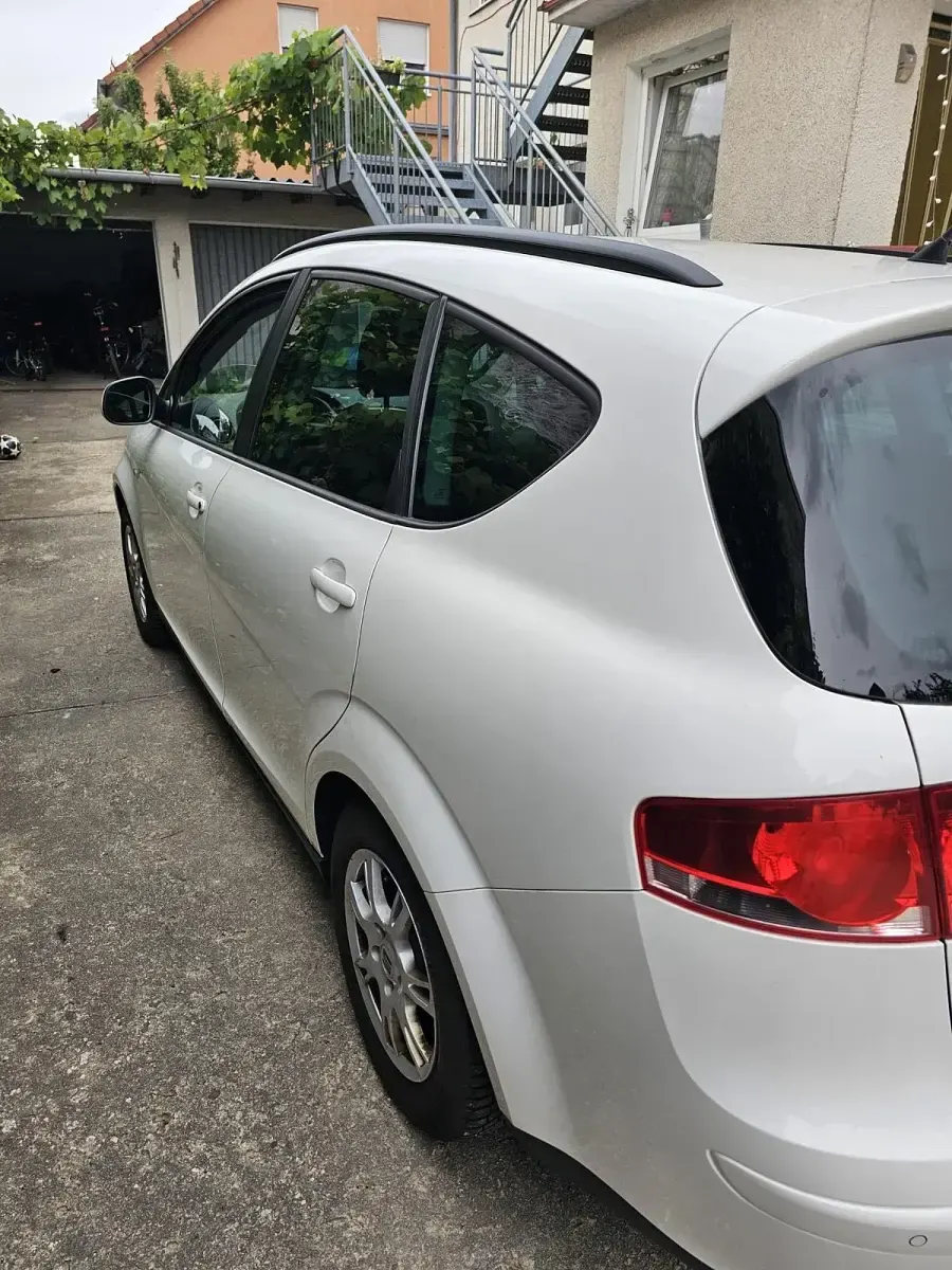 Gebraucht Seat Altea XL 125 PS (91 kW) 2015 Weiß Van / Kleinbus