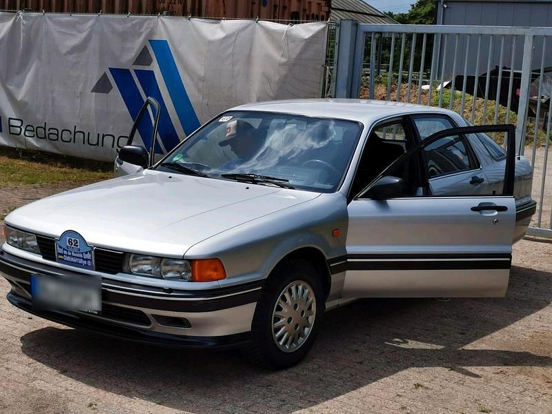 Silber Gebraucht 1990 Mitsubishi Galant Limousine | 2.000 € - Bild 1/4